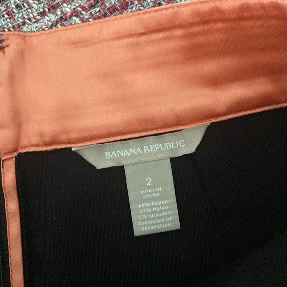 2-skirt bundle size 2 by banana republic - Picture 4 of 13